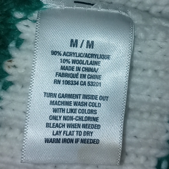 Rayon Button up sweater - Picture 5 of 5